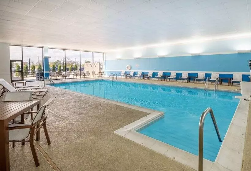 فندق Staybridge Suites Chicago O Hare   Rosemont, An Ihg