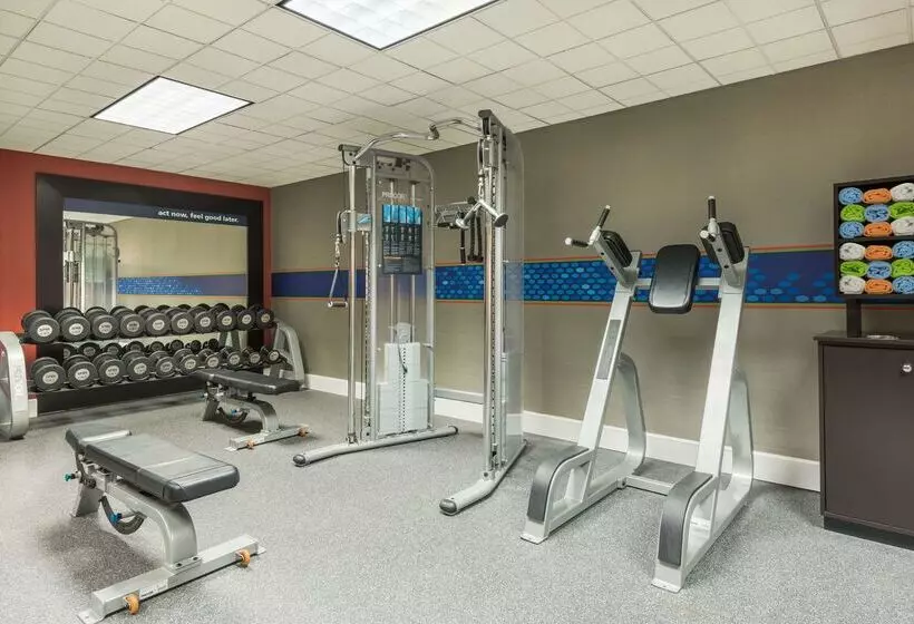 호텔 Hampton Inn Danbury