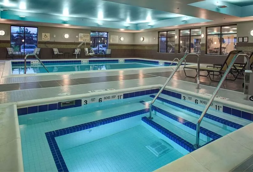 هتل Hampton Inn & Suites Syracuse North Airport Area