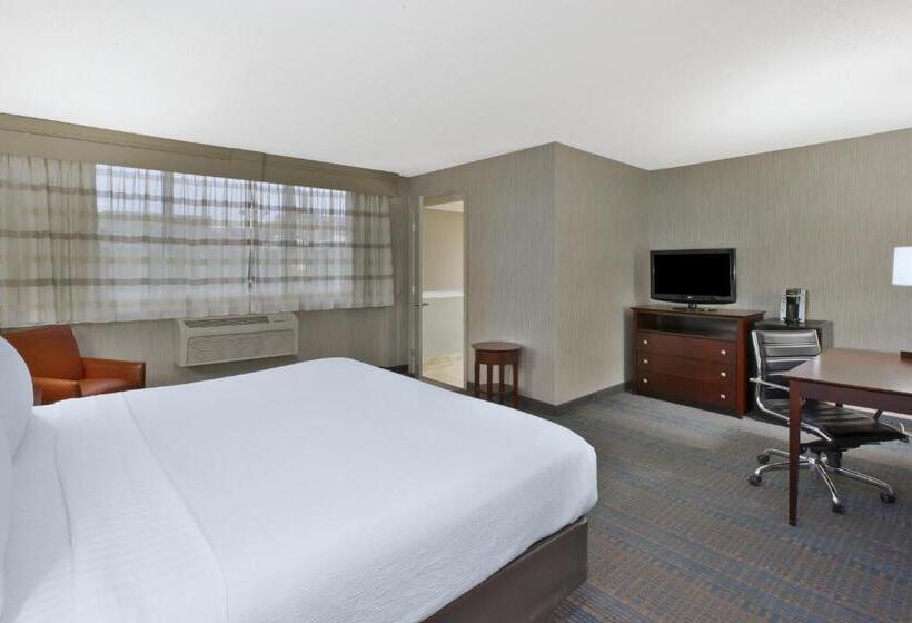 هتل Holiday Inn Columbus Dwtn Capitol Square, An Ihg