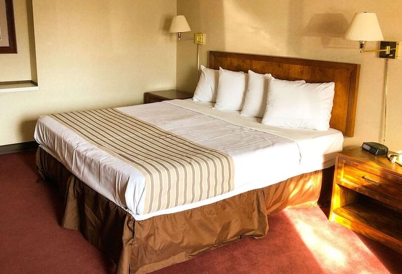 Magnuson Hotel Dixon