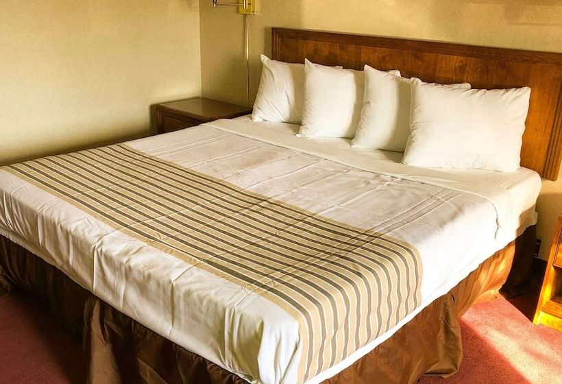 Magnuson Hotel Dixon