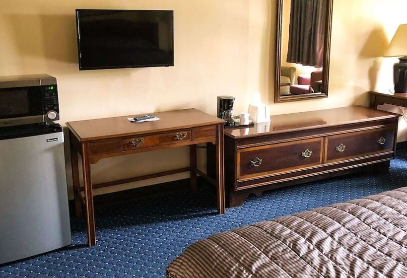 Magnuson Hotel Dixon