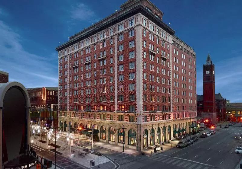 ホテル Omni Severin