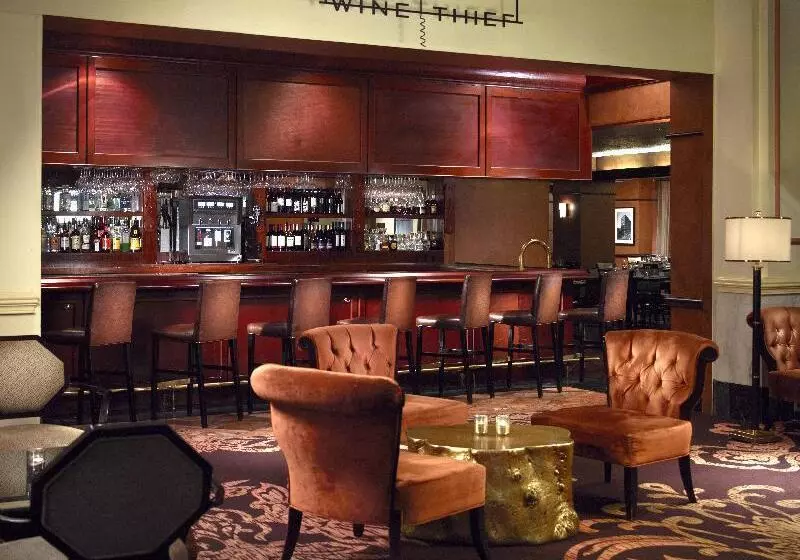 ホテル Omni Severin