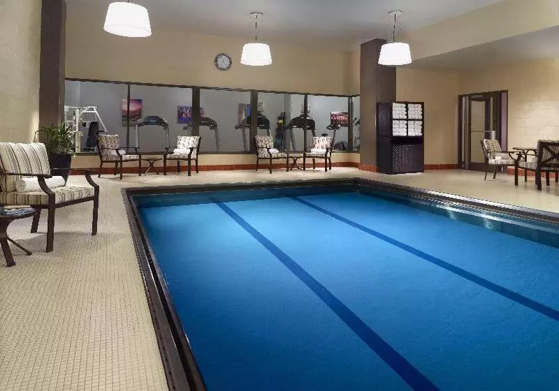 ホテル Omni Severin