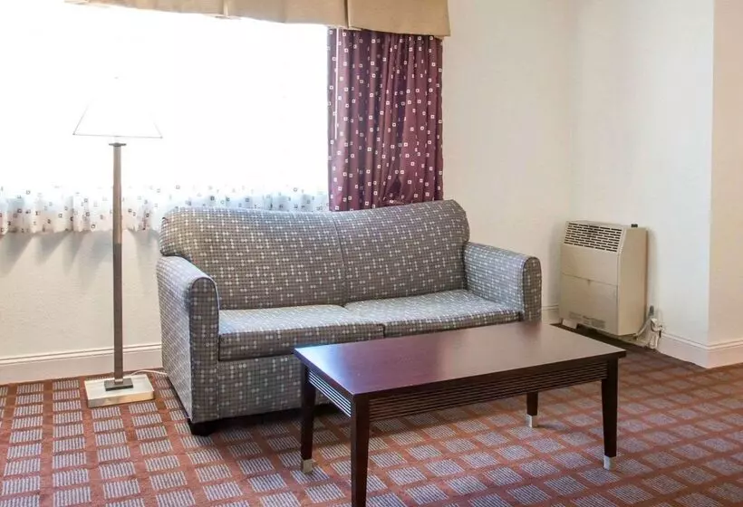 酒店 Quality Inn Near Mammoth Mountain Ski Resort