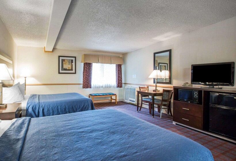 酒店 Quality Inn Near Mammoth Mountain Ski Resort