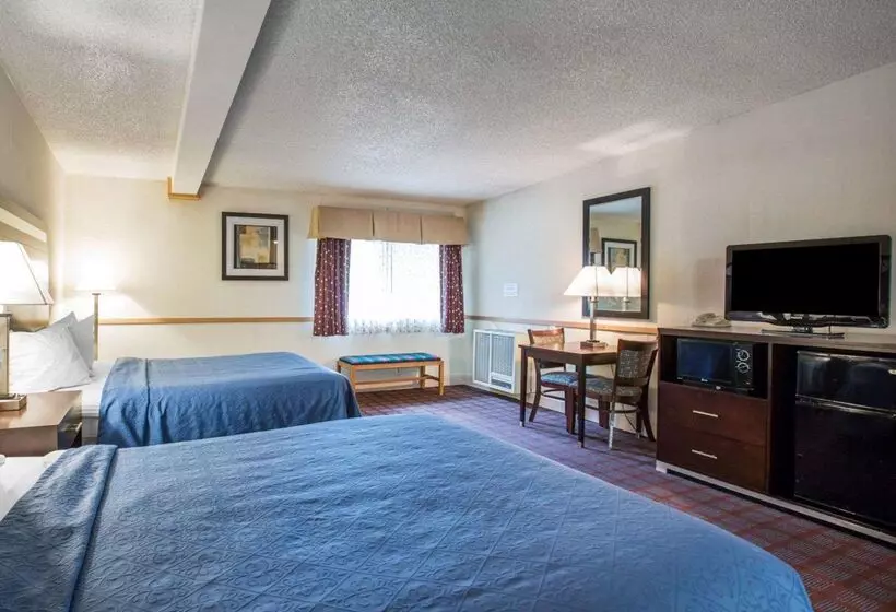 酒店 Quality Inn Near Mammoth Mountain Ski Resort