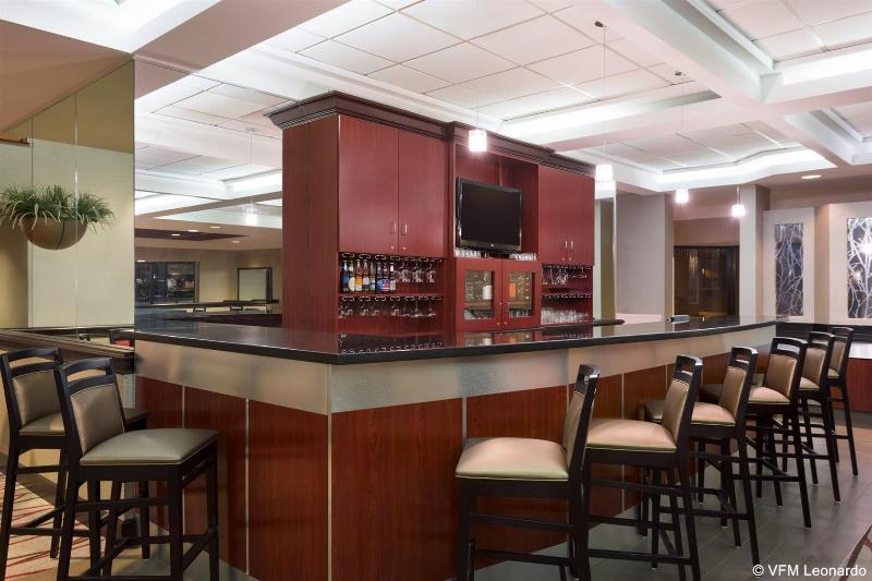 هتل Radisson Akron Fairlawn Copley