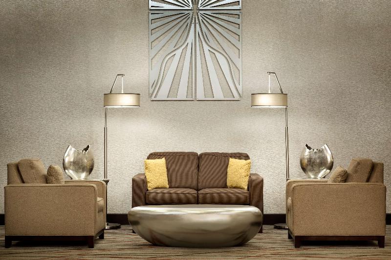 هتل Radisson Akron Fairlawn Copley