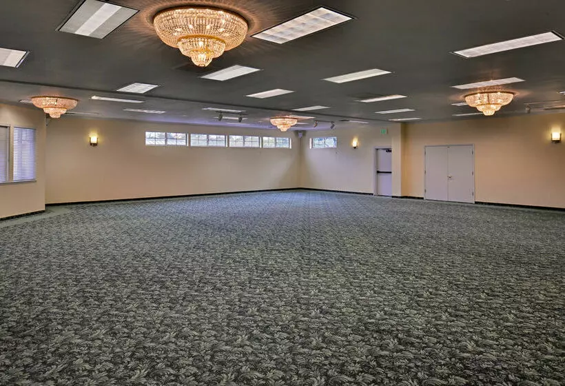 호텔 Red Roof Inn Arcata