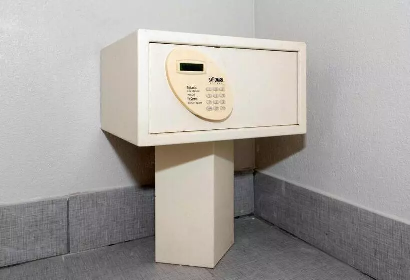 فندق Red Roof Inn Petersburg  Fort Lee