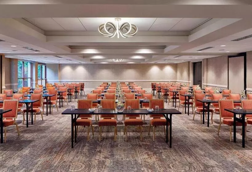 Отель Renaissance Asheville Downtown