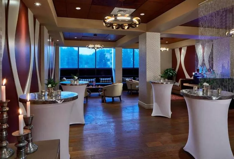 Отель Renaissance Asheville Downtown