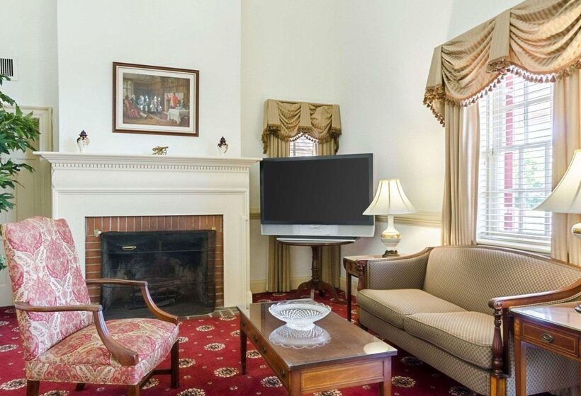 فندق Rodeway Inn Historic