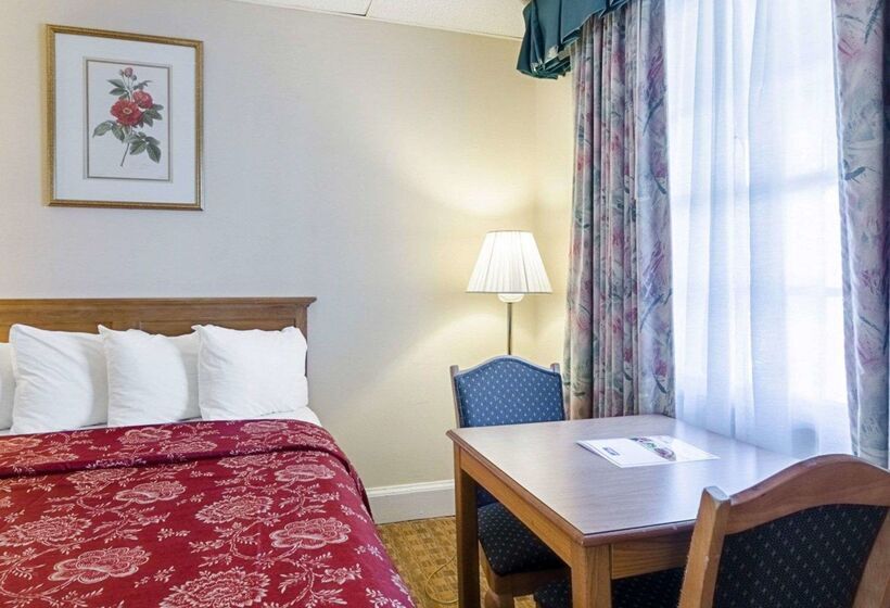 فندق Rodeway Inn Historic