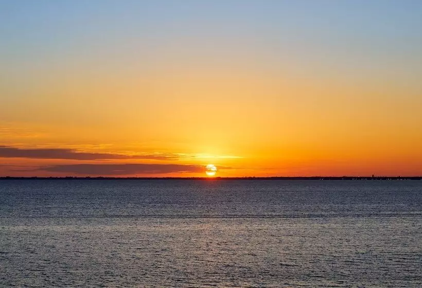 The Godfrey Hotel & Cabanas Tampa