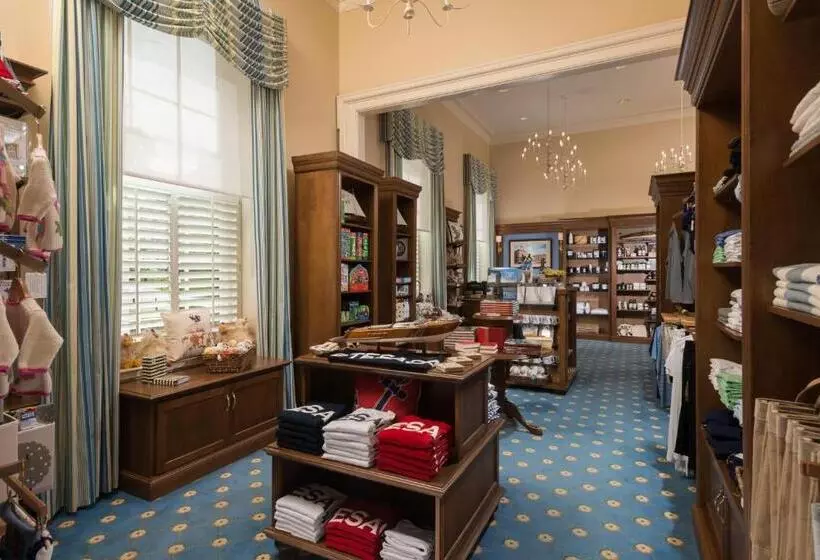 Hotel The Otesaga Resort