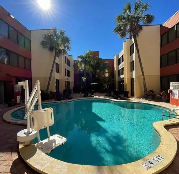 בית מלון כפרי Tropical Palms