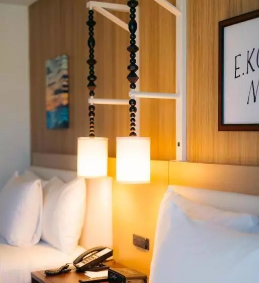 בית מלון כפרי Waikiki Malia