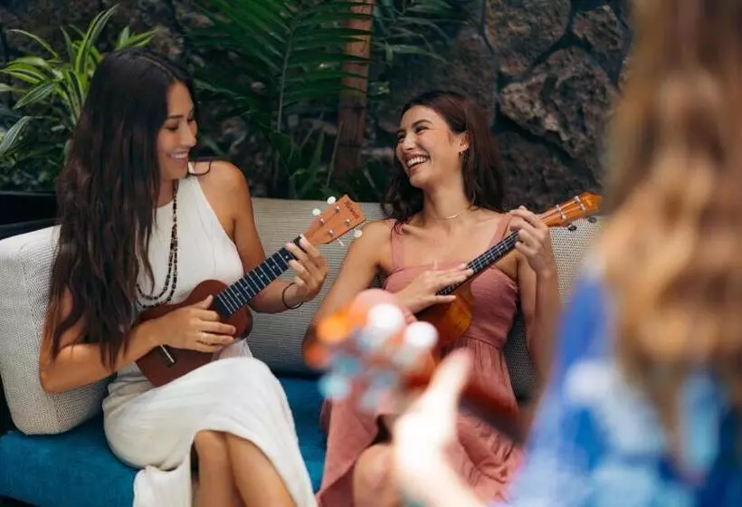 בית מלון כפרי Waikiki Malia