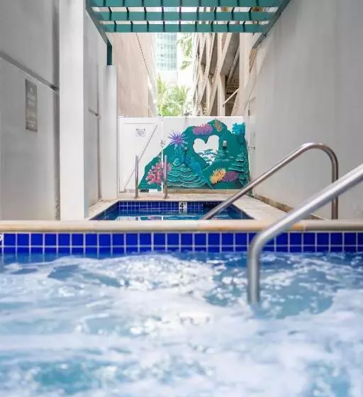 בית מלון כפרי Waikiki Malia