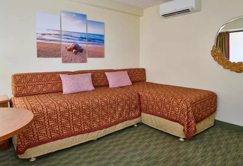 בית מלון כפרי Waikiki Malia