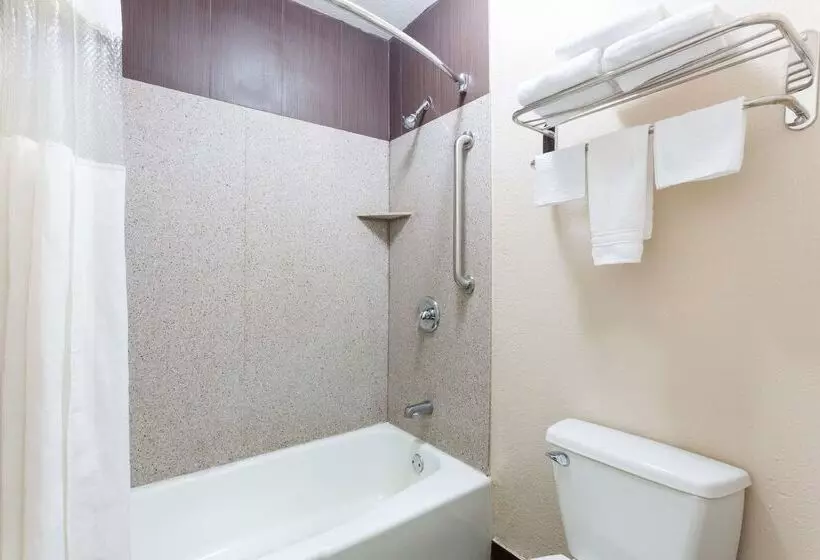 فندق Baymont By Wyndham Port Arthur   Groves Area