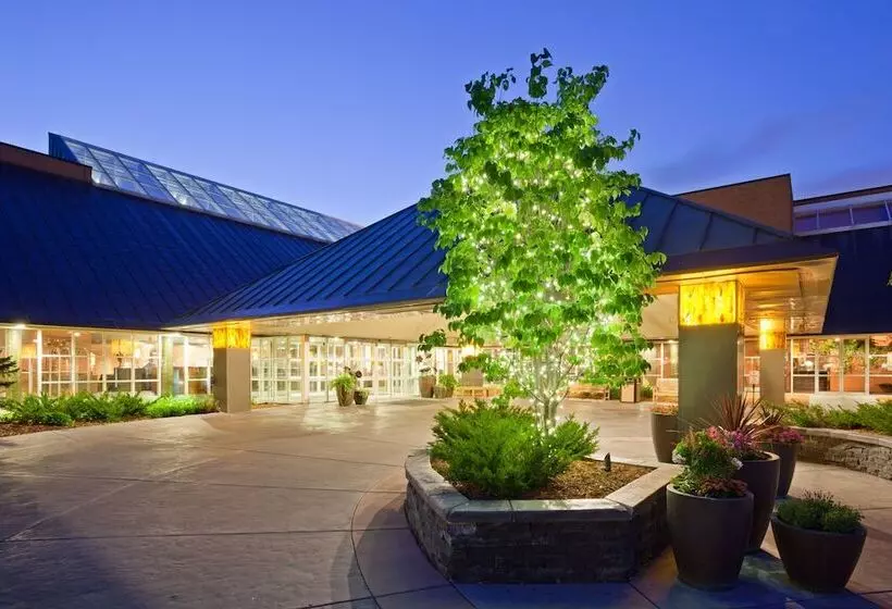 Hotel Crowne Plaza Minneapolis West, An Ihg