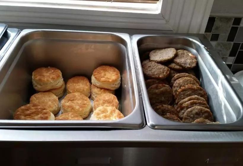 בית מלון כפרי Days Inn By Wyndham Bowling Green