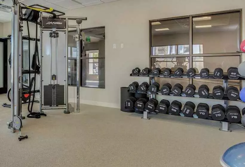 فندق Doubletree By Hilton Phoenix Chandler