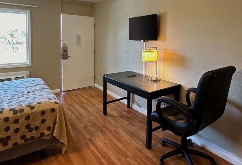 ホテル Signature Inn Danville