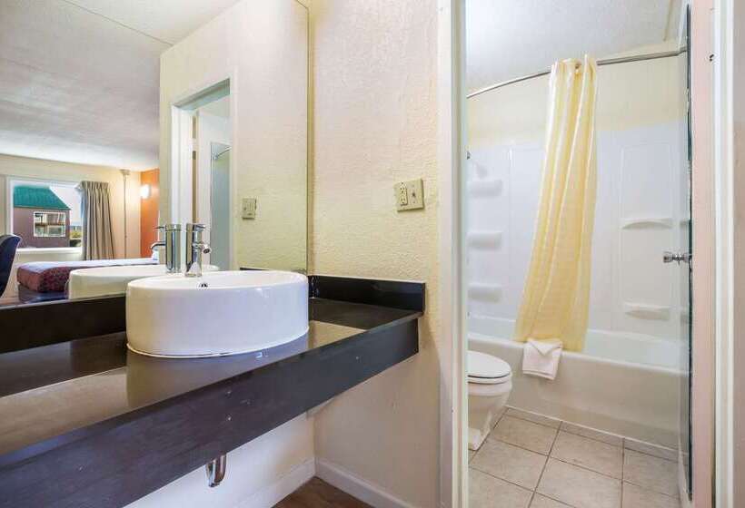 ホテル Signature Inn Danville