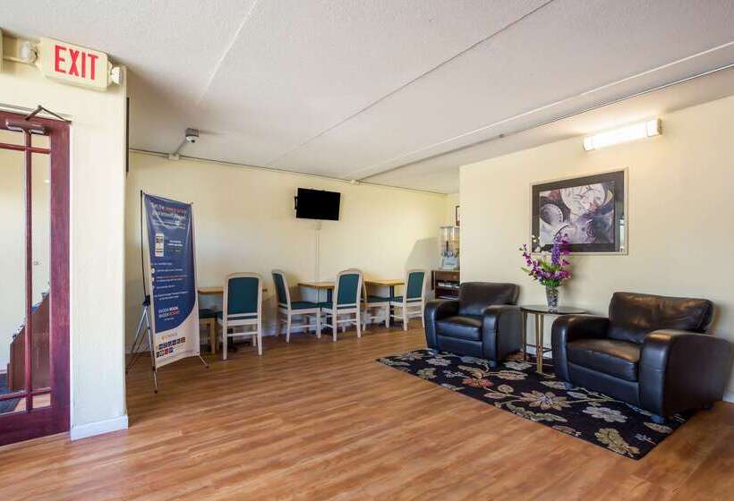 ホテル Signature Inn Danville