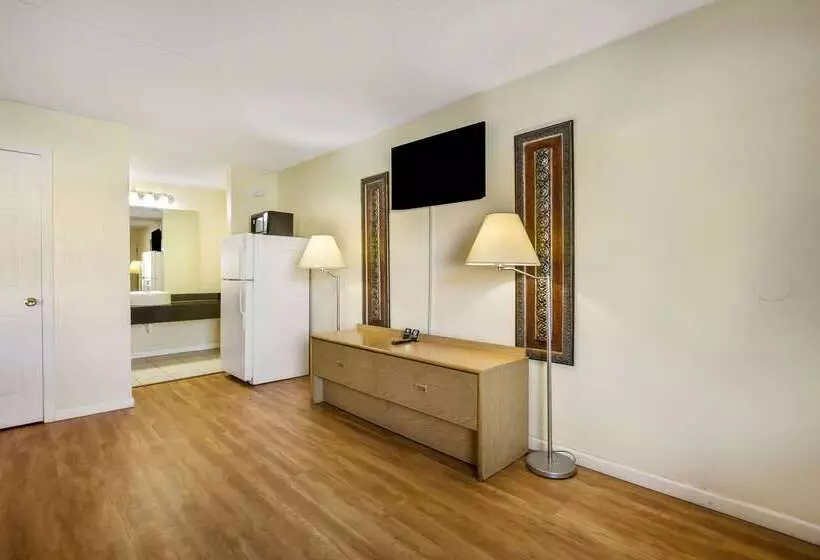 酒店 Signature Inn Danville