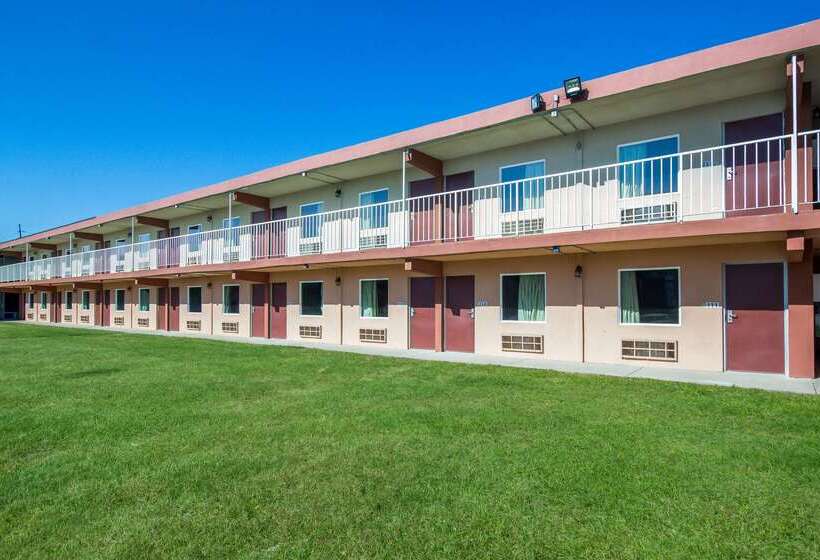 ホテル Signature Inn Danville