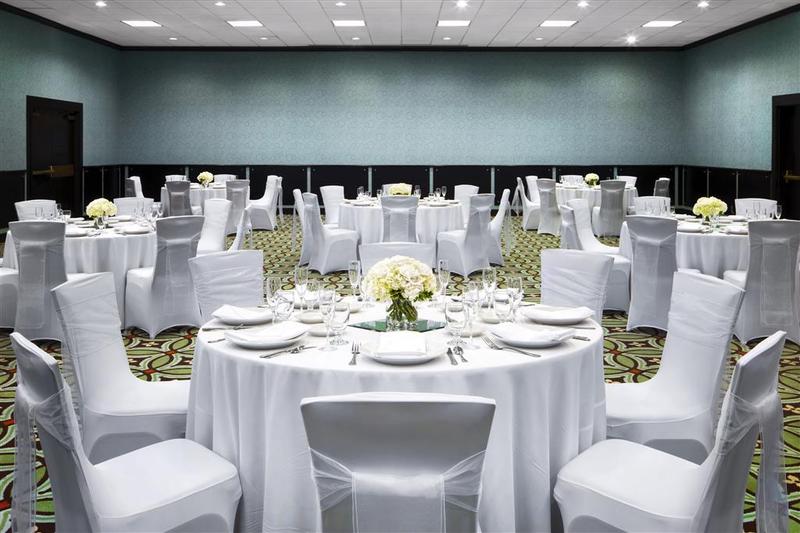 فندق Four Points By Sheraton Richmond Airport