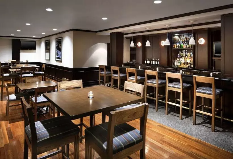 Otel Four Points By Sheraton Richmond Airport