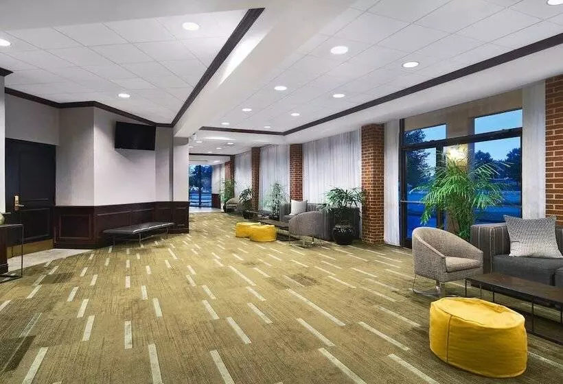 Otel Four Points By Sheraton Richmond Airport