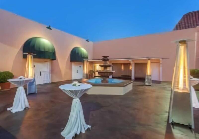 هتل Ramada By Wyndham Fresno North