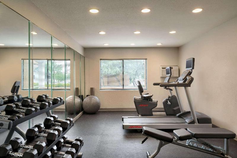 فندق Ramada By Wyndham Tucson Airport