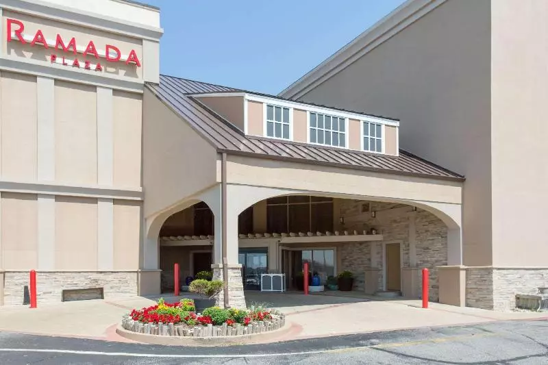 酒店 Ramada Plaza By Wyndham Nags Head Oceanfront