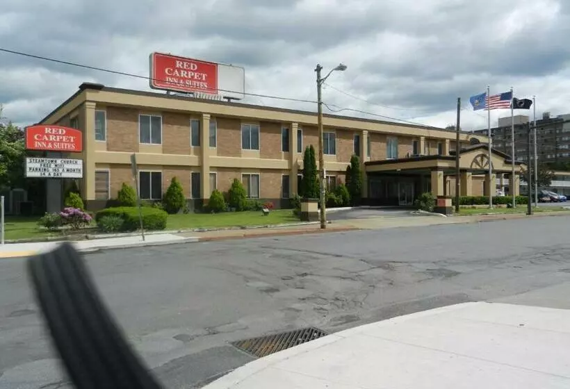 ホテル Red Carpet Inn And Suites Scranton
