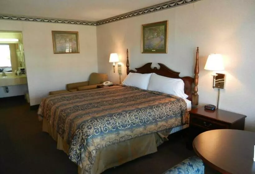 ホテル Red Carpet Inn And Suites Scranton