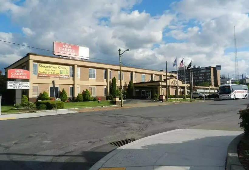 ホテル Red Carpet Inn And Suites Scranton