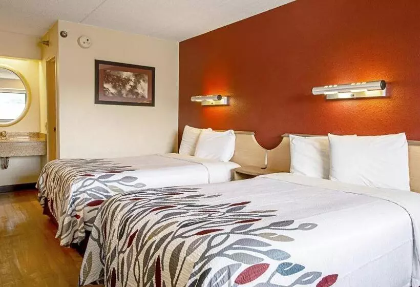 בית מלון כפרי Red Roof Inn Charleston West  Hurricane, Wv