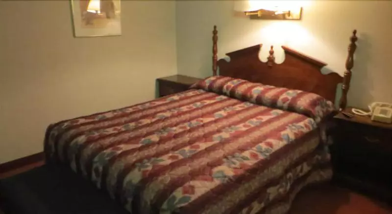 Hotel Riverside Motor Lodge