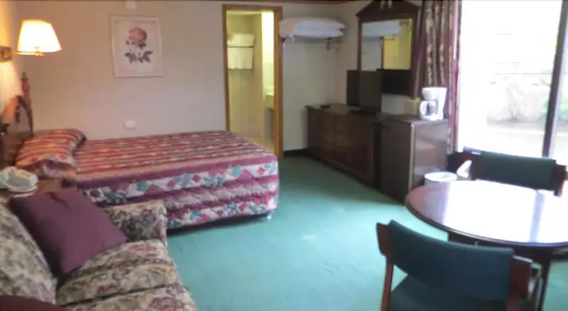 Hotel Riverside Motor Lodge