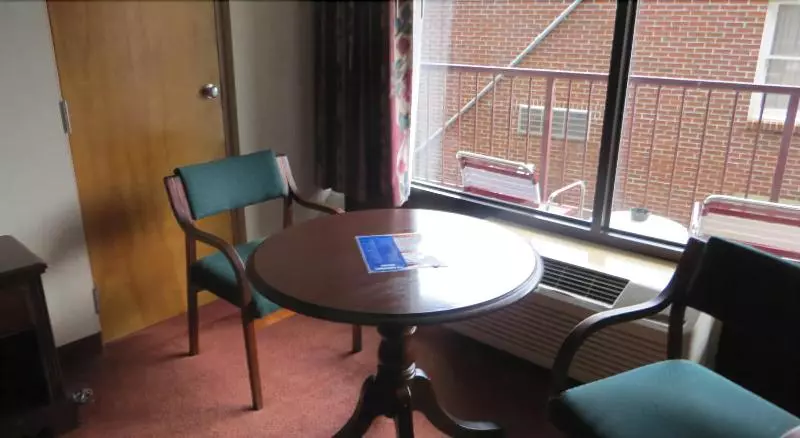 Hotel Riverside Motor Lodge